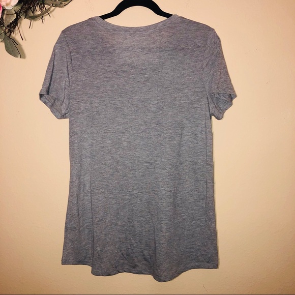 Zoe+Liv Wrap Queen Christmas Shirt - Picture 8 of 8